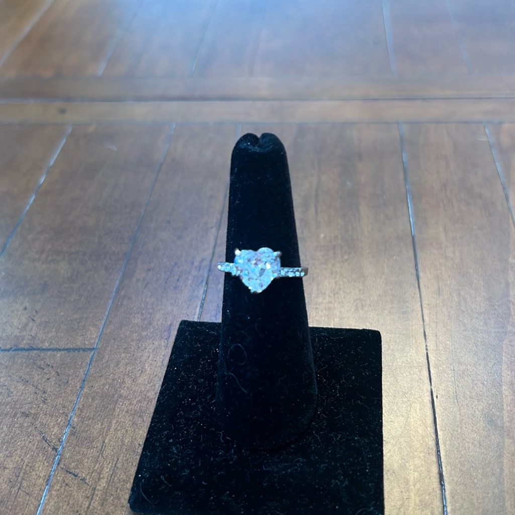 Sweetheart Ring 5 Kt  Cubic Heart Ring  White Gold Tone